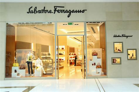 salvatore Ferragamo outlet online shop